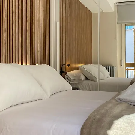 Apartamento Boutique Valbuena By Aroom Laboral, Académica O Médica León