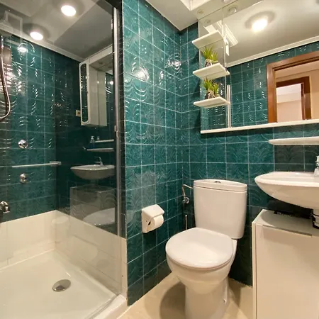 Boutique Valbuena By Aroom Laboral, Académica O Médica León