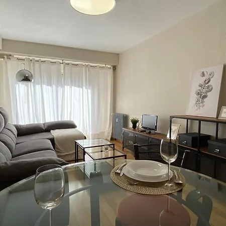 Boutique Valbuena By Aroom Laboral, Académica O Médica Apartamento