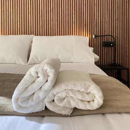 Boutique Valbuena By Aroom Laboral, Academica O Medica León