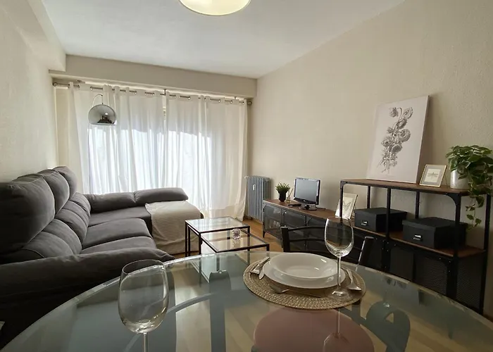 Boutique Valbuena By Aroom Laboral, Academica O Medica Apartment